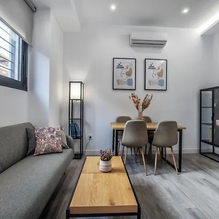 Garesc Lofts דירה