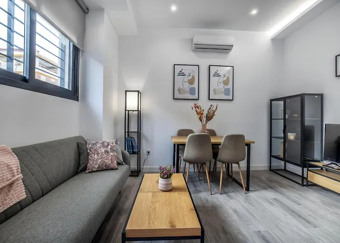 Garesc Lofts Апартаменти